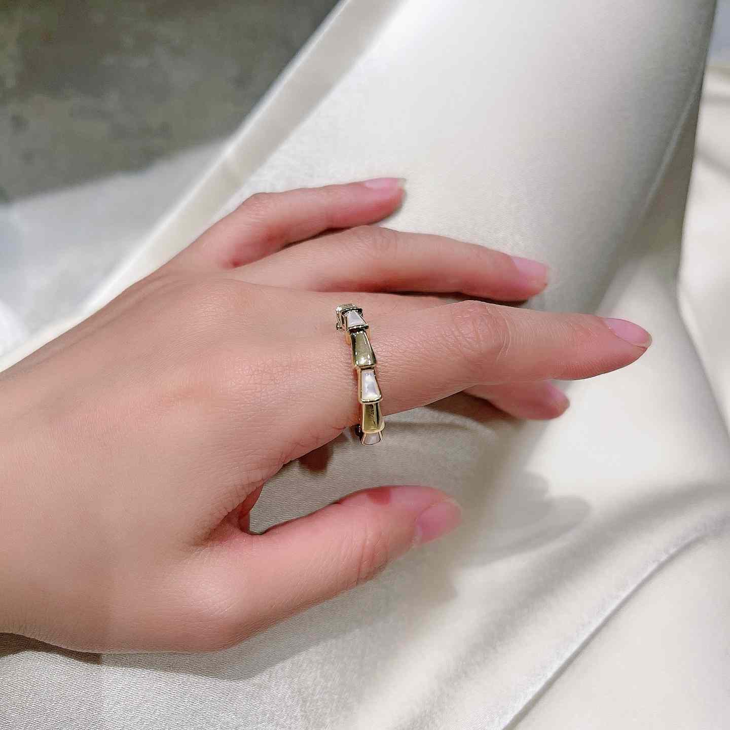Bvlgari Ring - DopestKickz