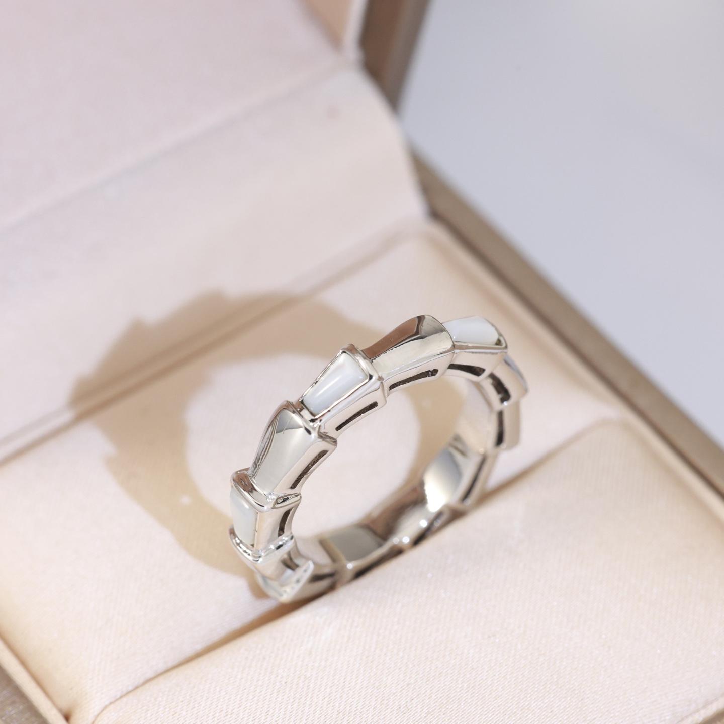 Bvlgari Ring - DopestKickz