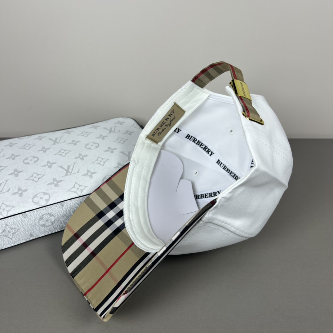 Burberry Baseball Cap - DopestKickz