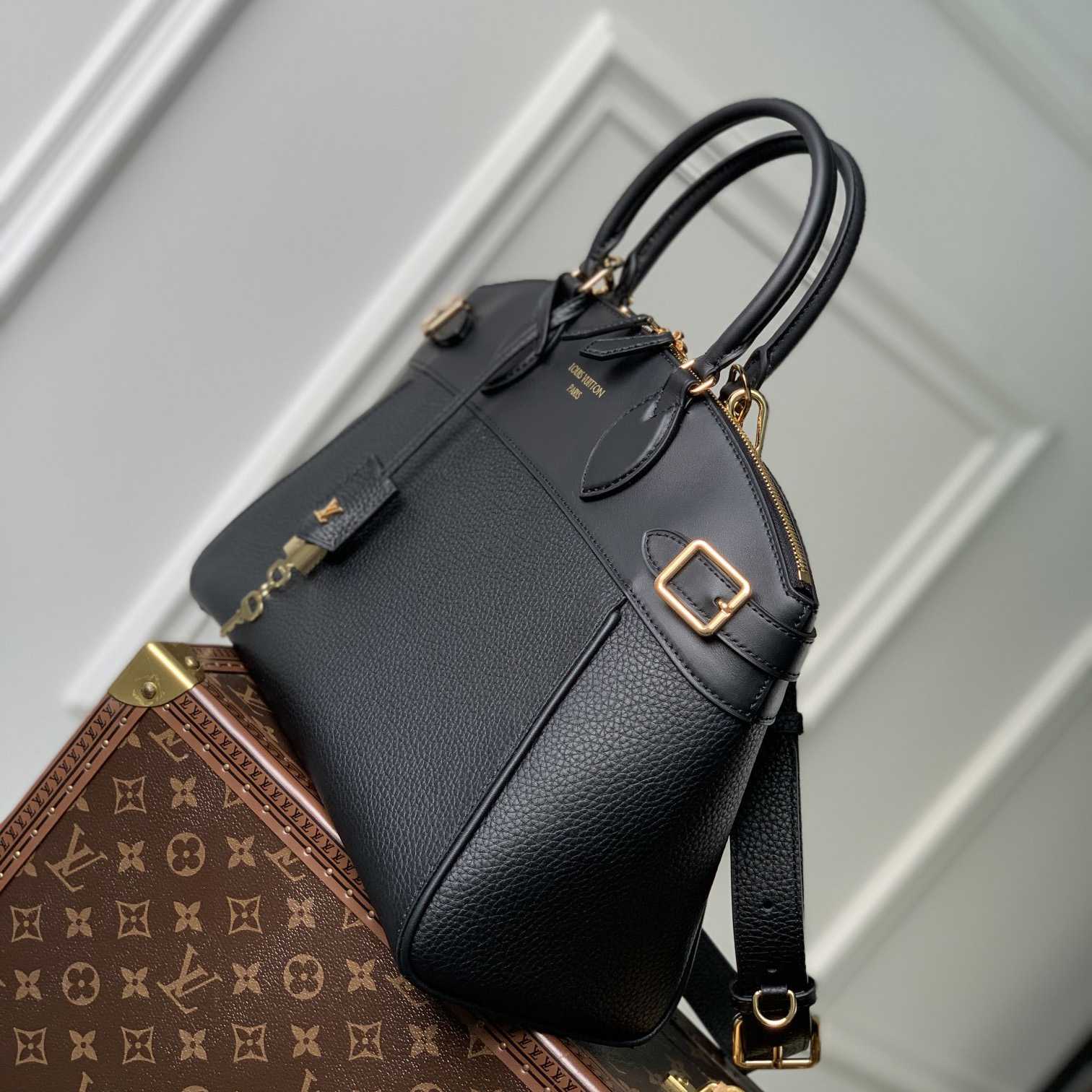 Louis Vuitton Vendôme MM  M22914 - DopestKickz