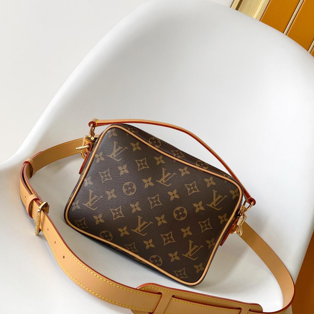 Louis Vuitton Nil   M14016 - DopestKickz