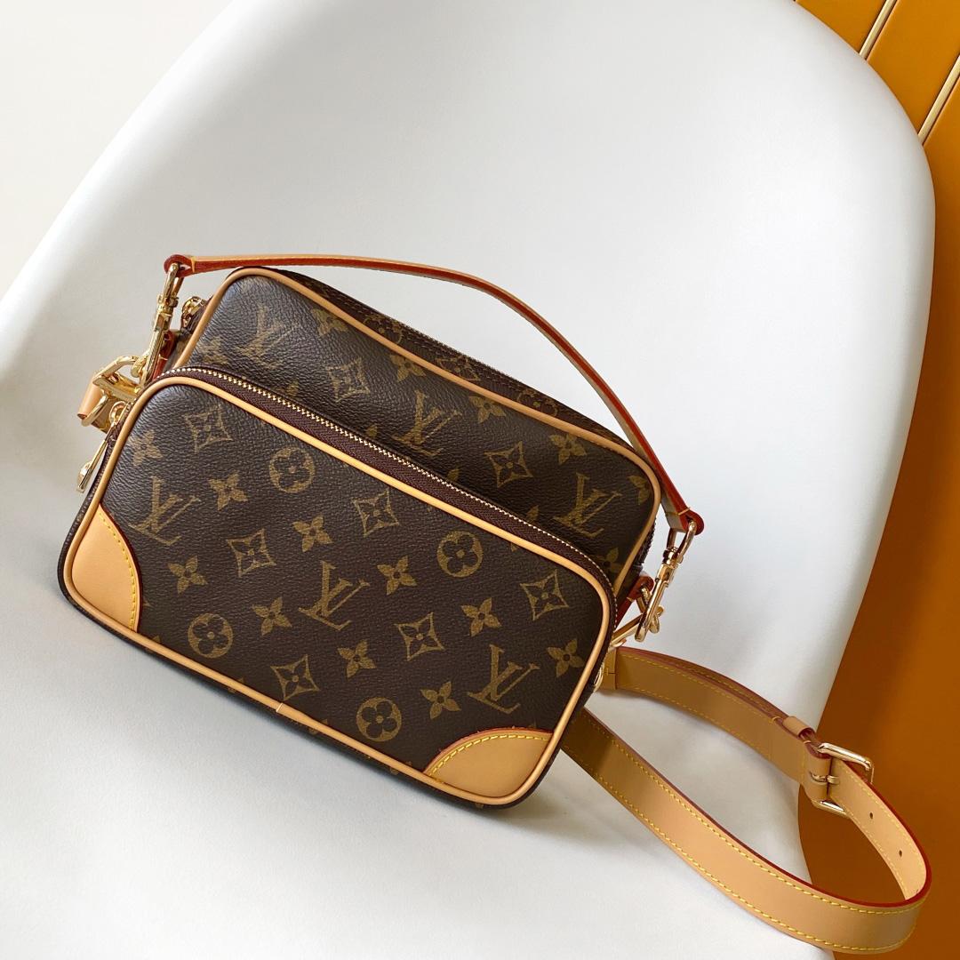 Louis Vuitton Nil   M14016 - DopestKickz
