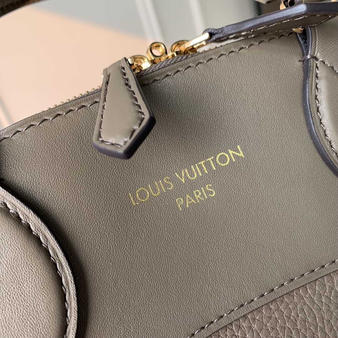 Louis Vuitton Vendôme MM  M22927 - DopestKickz