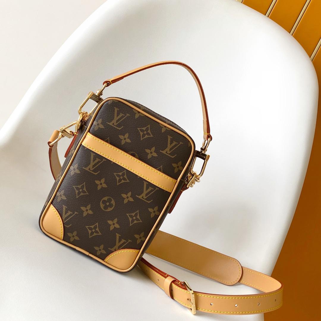 Louis Vuitton Danube   M14013 - DopestKickz