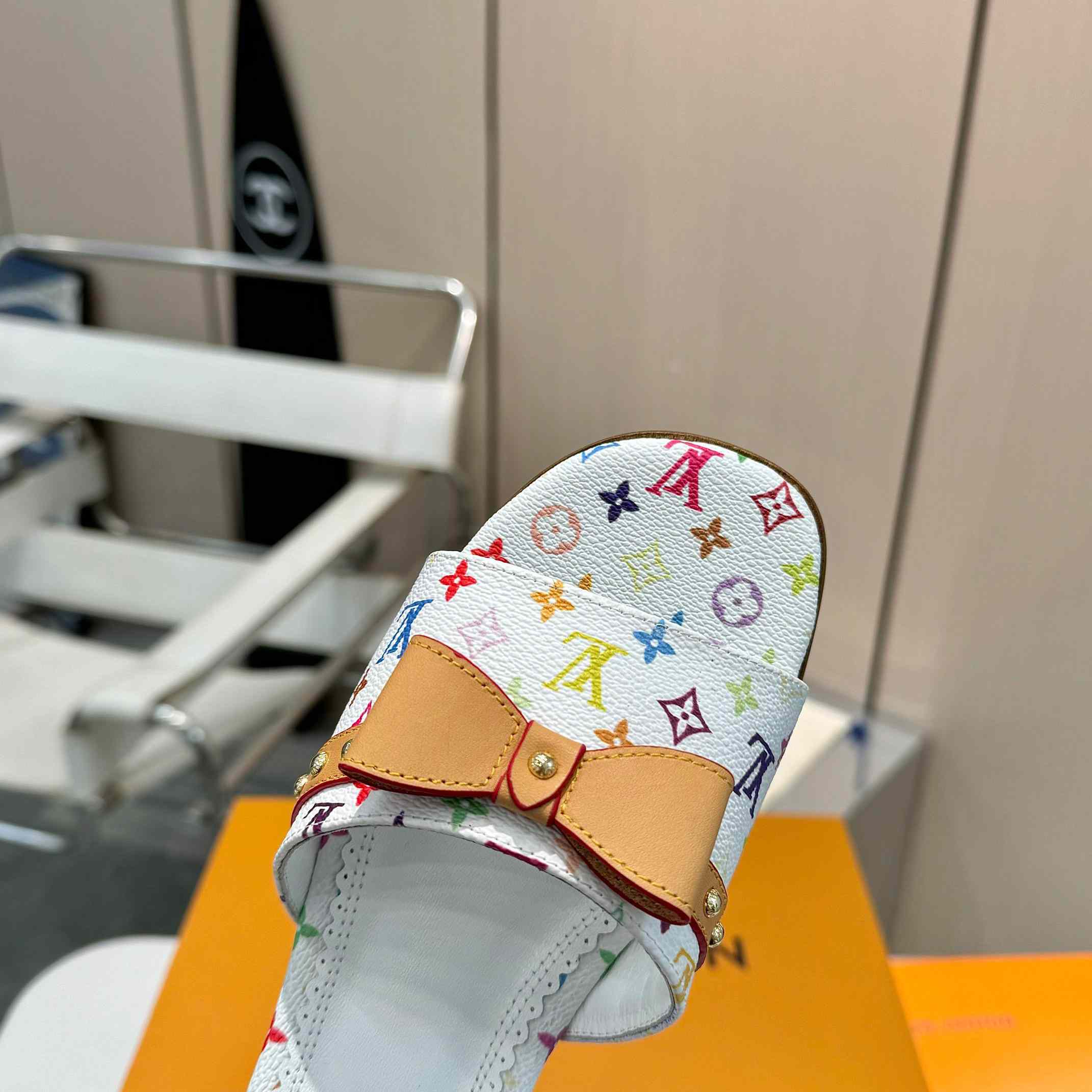 Louis Vuitton LV x TM 6AM Flat Mule   1AGZUV - DopestKickz