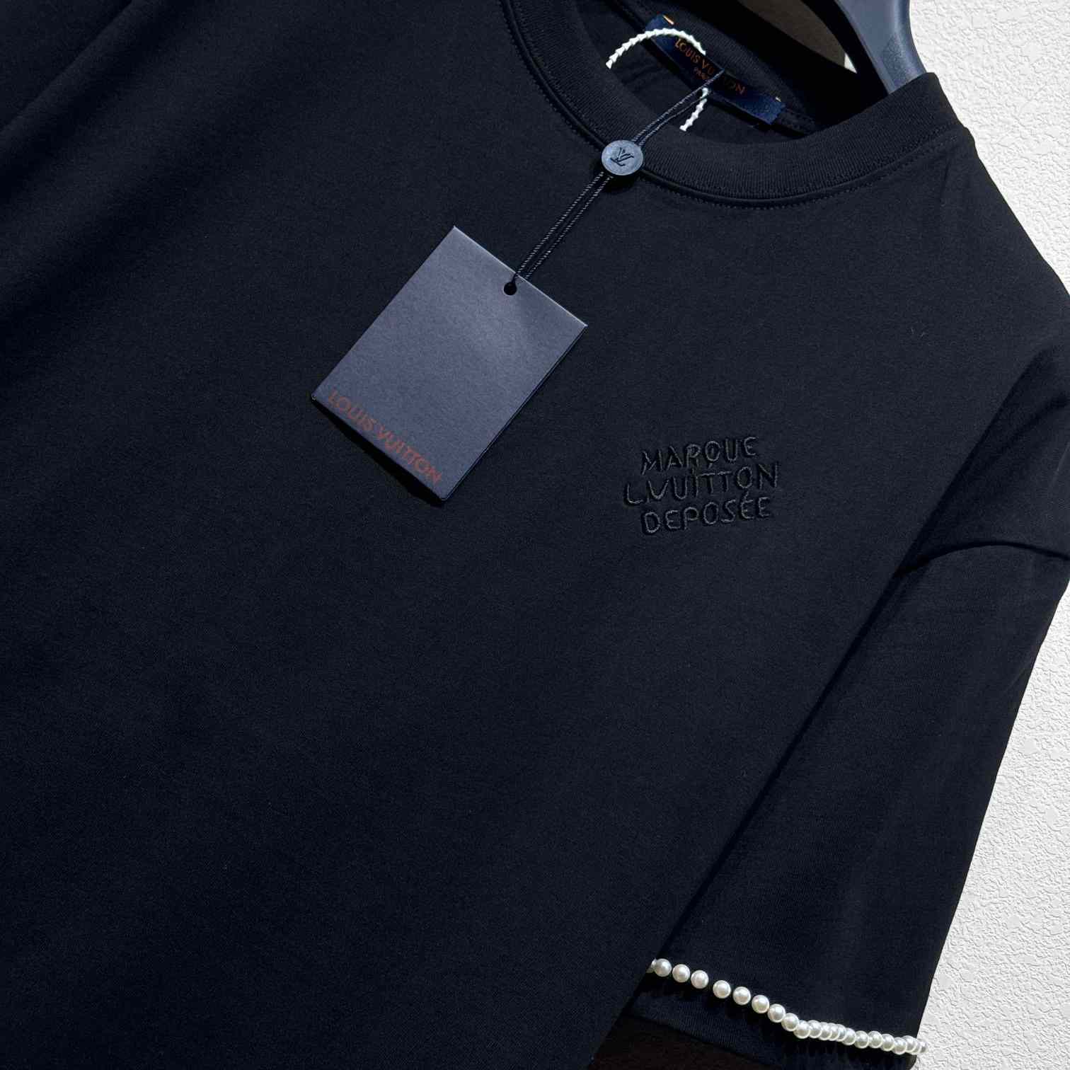 Louis Vuitton Pearl-Embellished Cotton T-Shirt   1AFXOY - DopestKickz