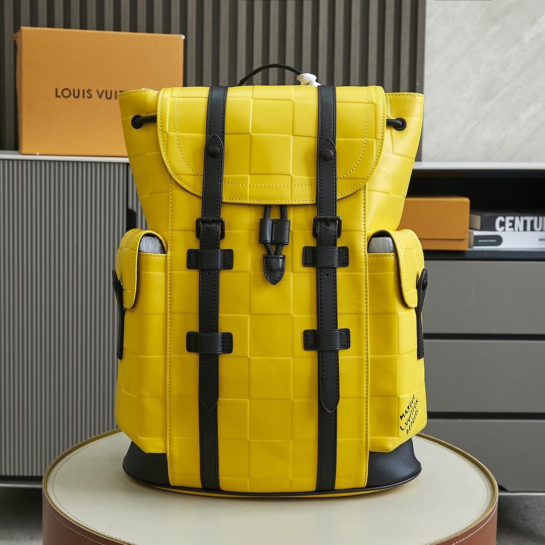 Louis Vuitton Christopher MM  M25016 - DopestKickz