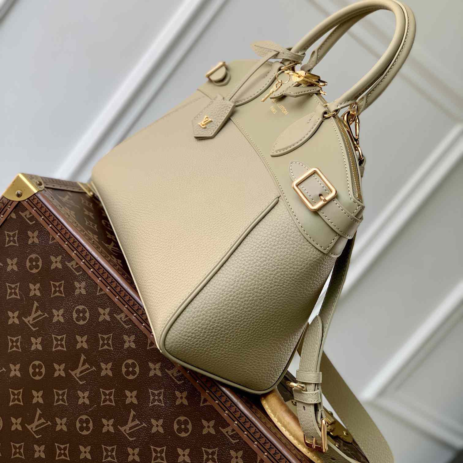 Louis Vuitton Vendôme MM  M11214 - DopestKickz