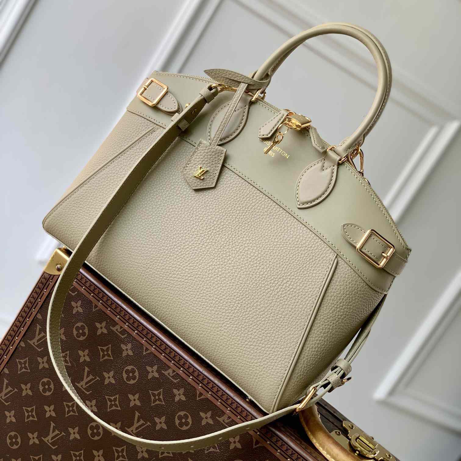 Louis Vuitton Vendôme MM  M11214 - DopestKickz