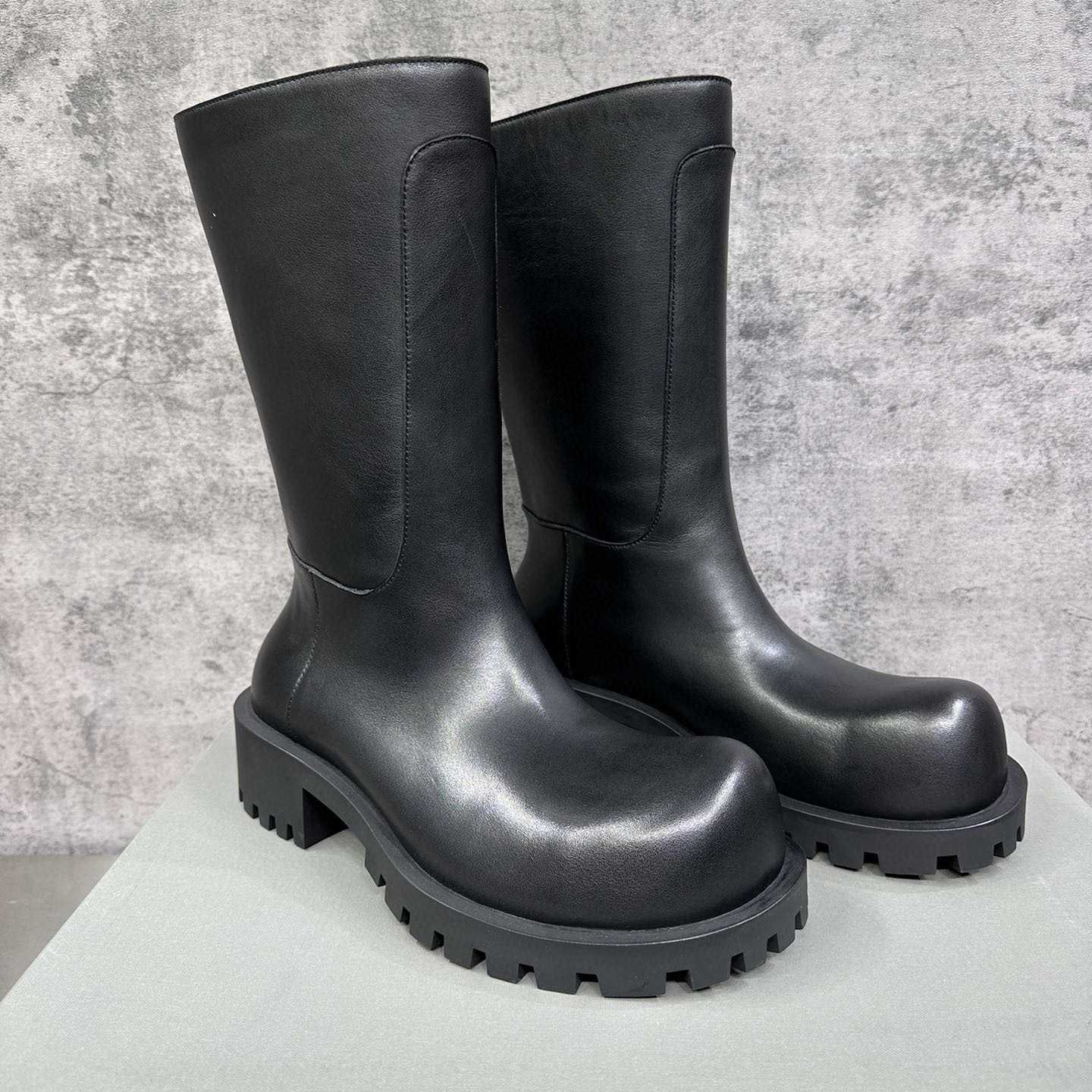 Balenciaga Hummer Boot - DopestKickz