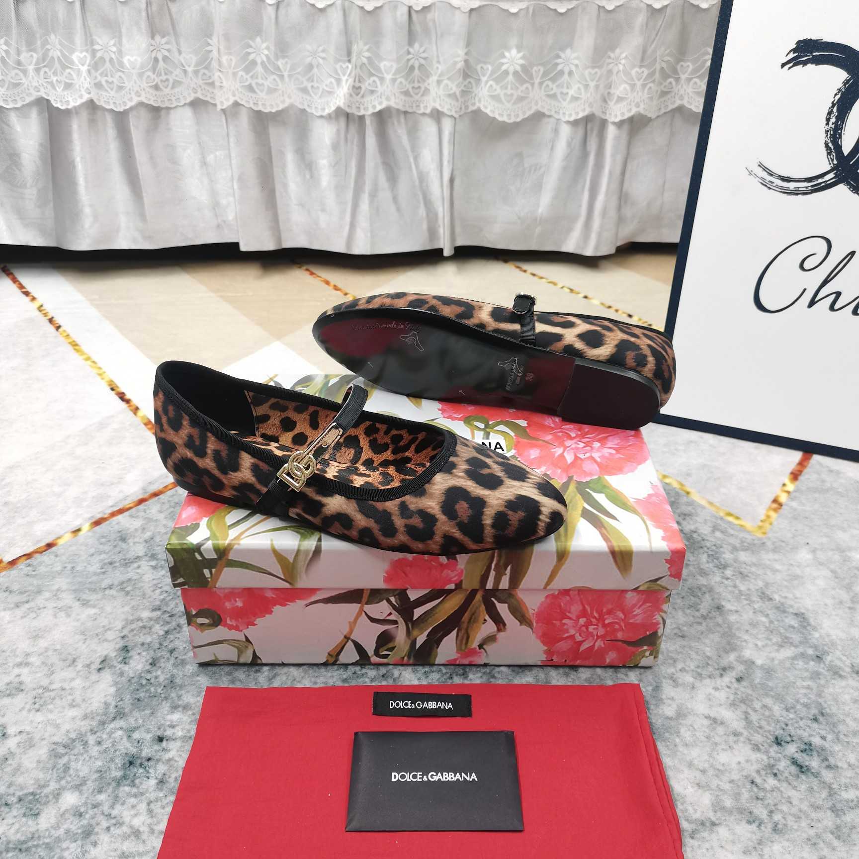 Dolce & Gabbana Printed Velvet Ballet Flats - DopestKickz
