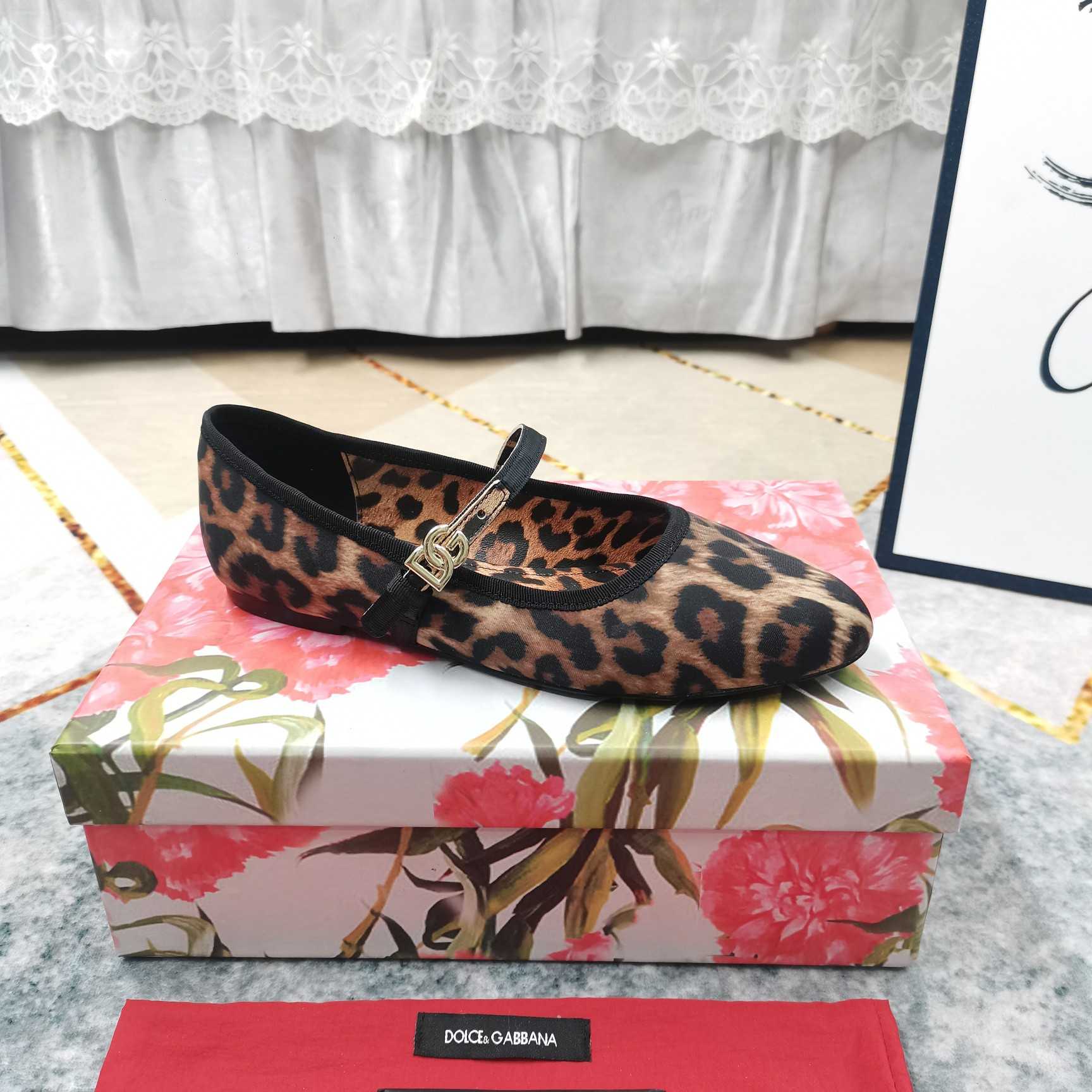 Dolce & Gabbana Printed Velvet Ballet Flats - DopestKickz