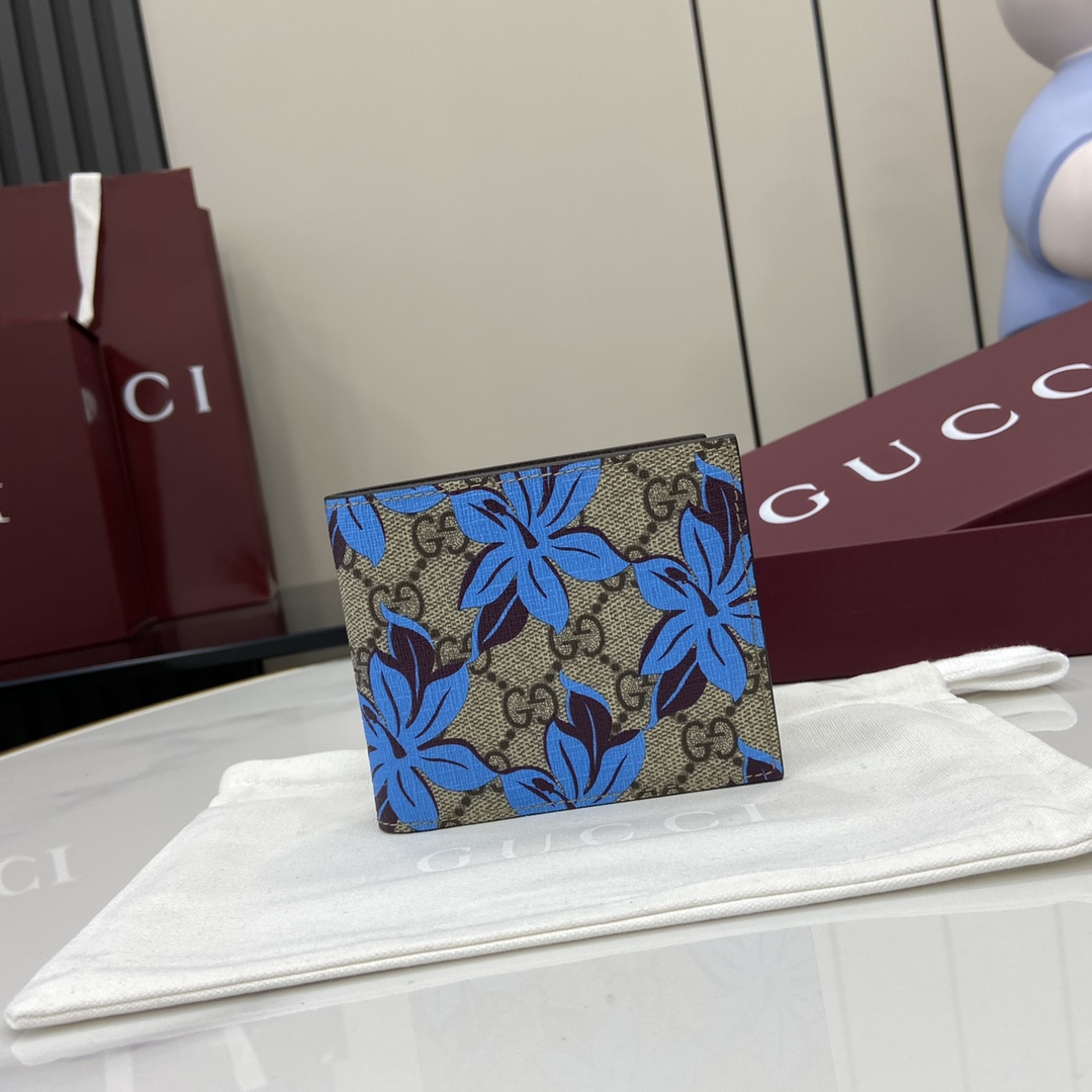 Gucci Bi-fold GG Printed Wallet - DopestKickz