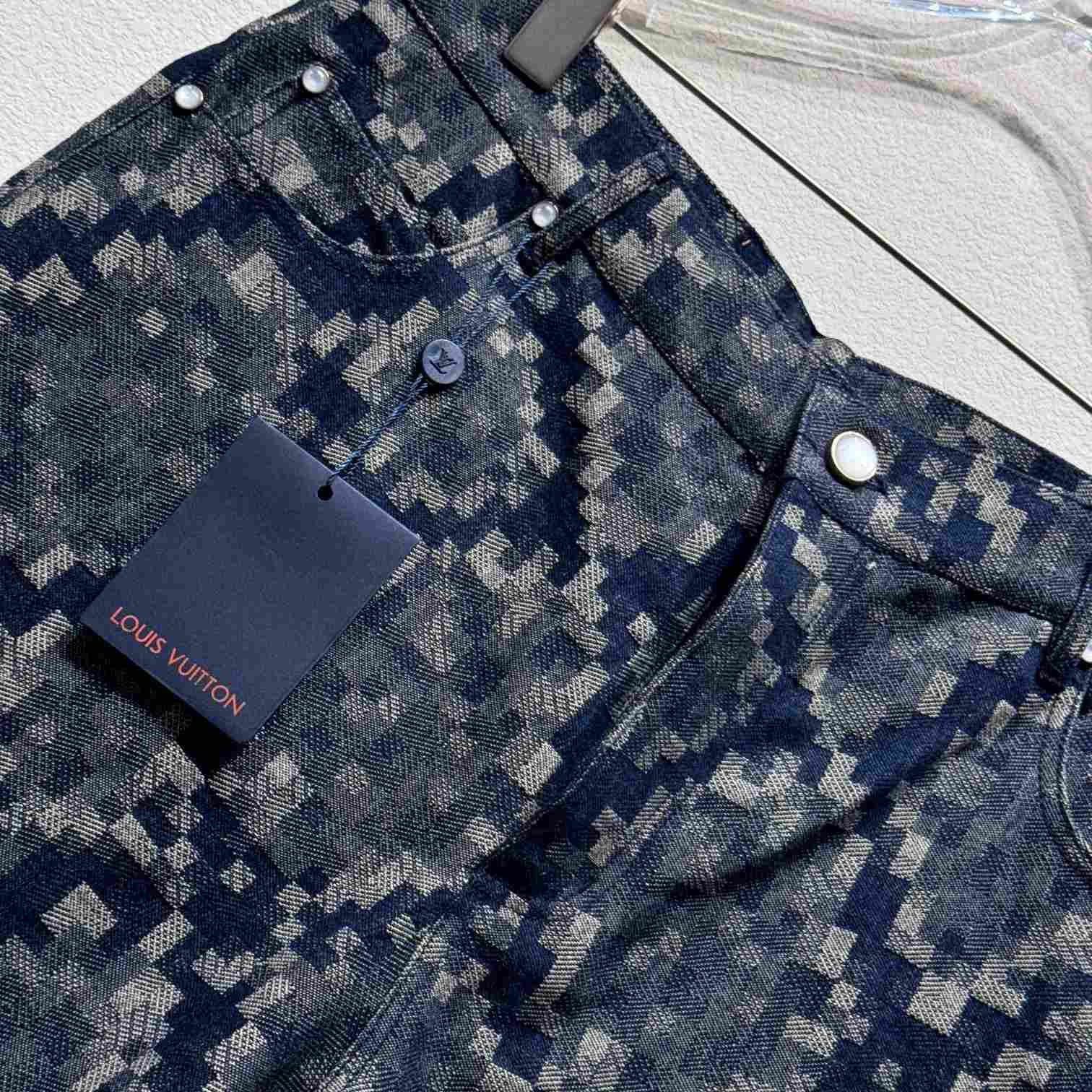 Louis Vuitton Graphic Denim Skate Shorts - DopestKickz