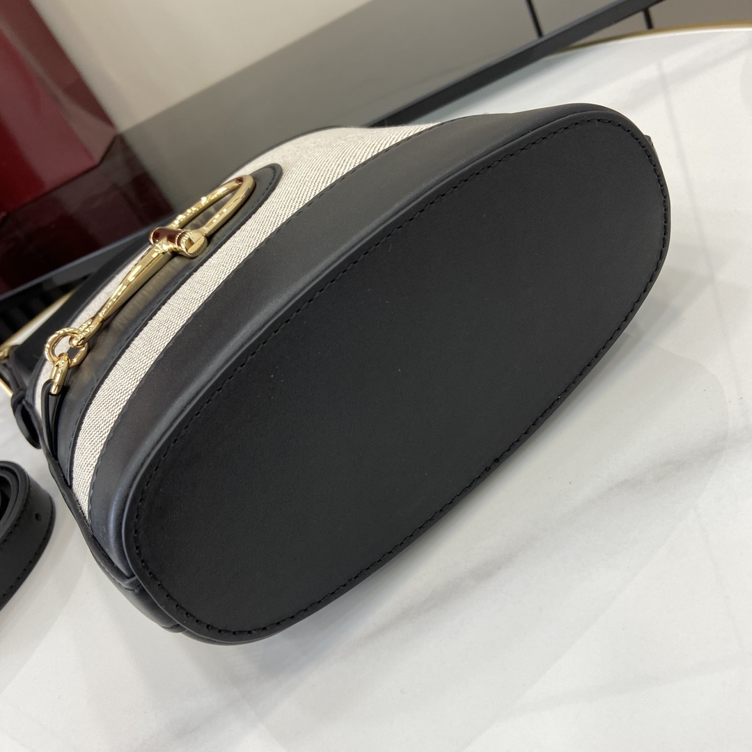 Gucci 73 Mini Bucket Bag - DopestKickz