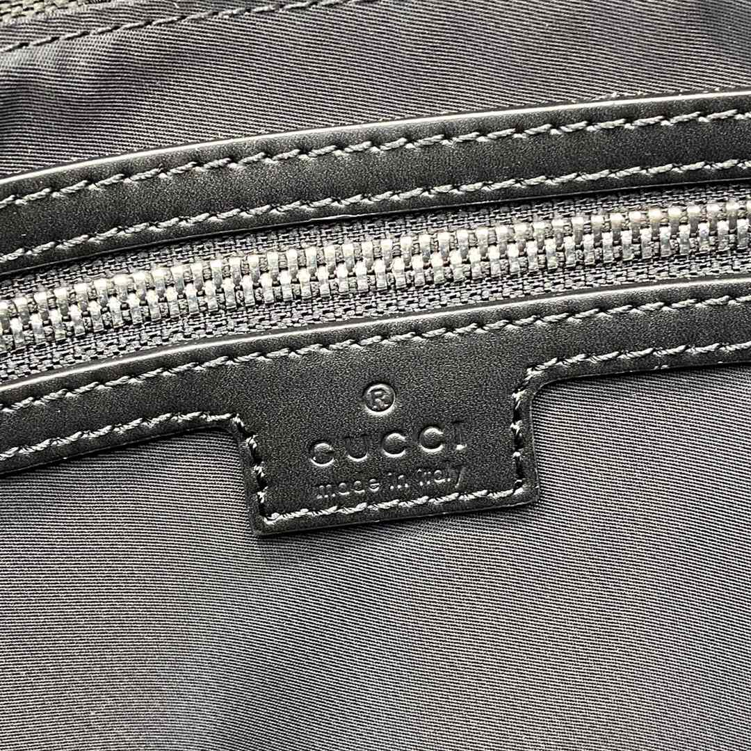Gucci Medium GG Crossbody Bag With Web - DopestKickz