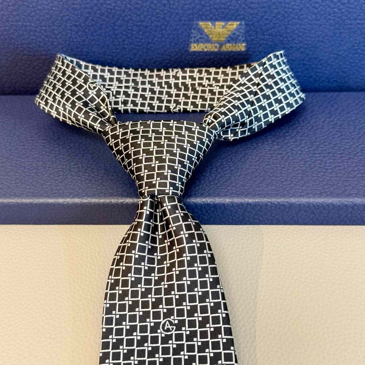 Hermes Maillons Vagues Tie - DopestKickz