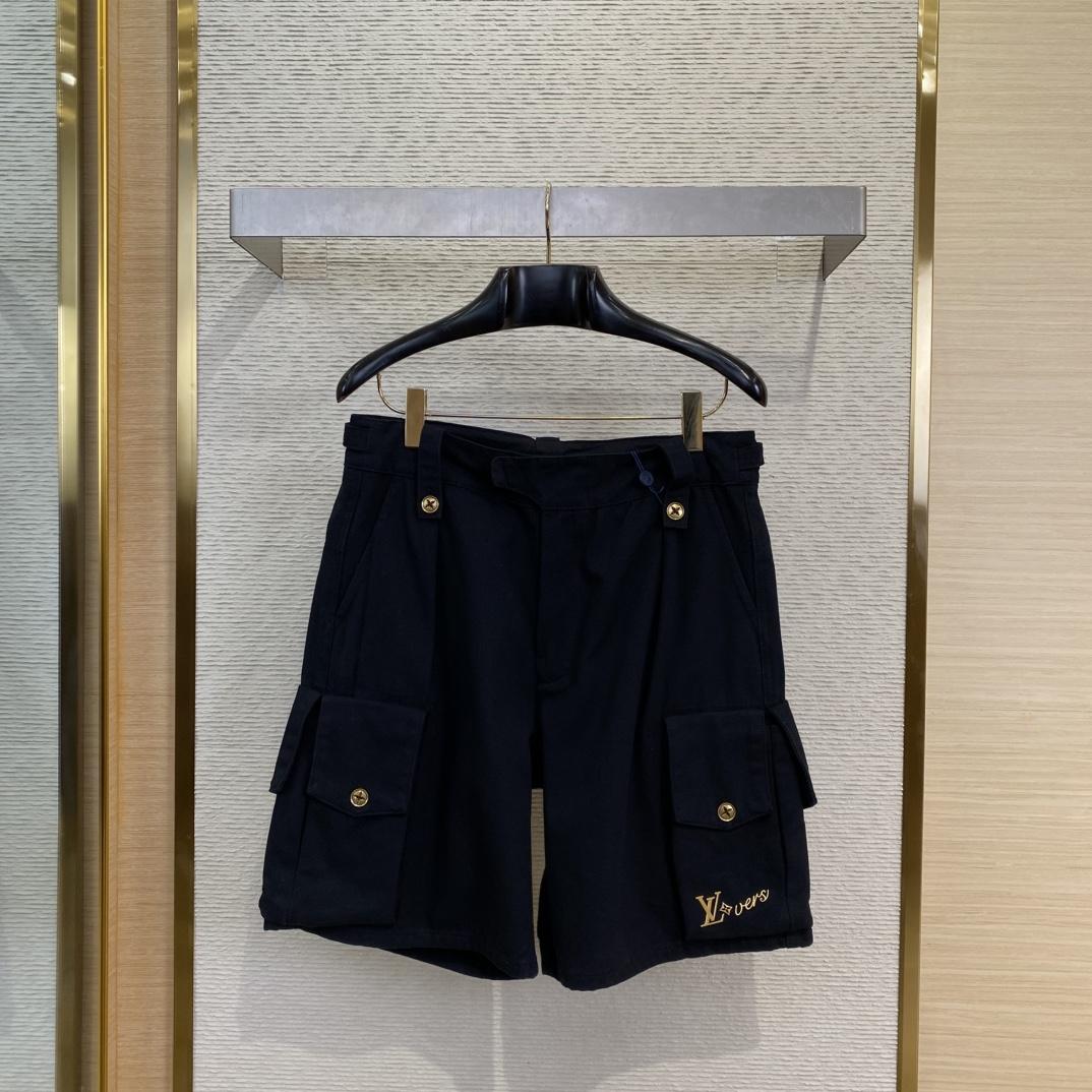 Louis Vuitton Cotton Utility Cargo Shorts   1AFJ54 - DopestKickz