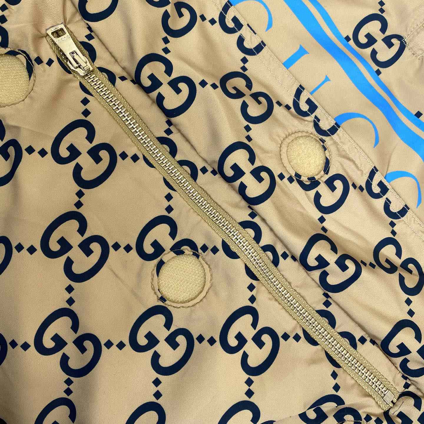 Gucci Men's GG Monogram Logo Hooded Jacket - DopestKickz