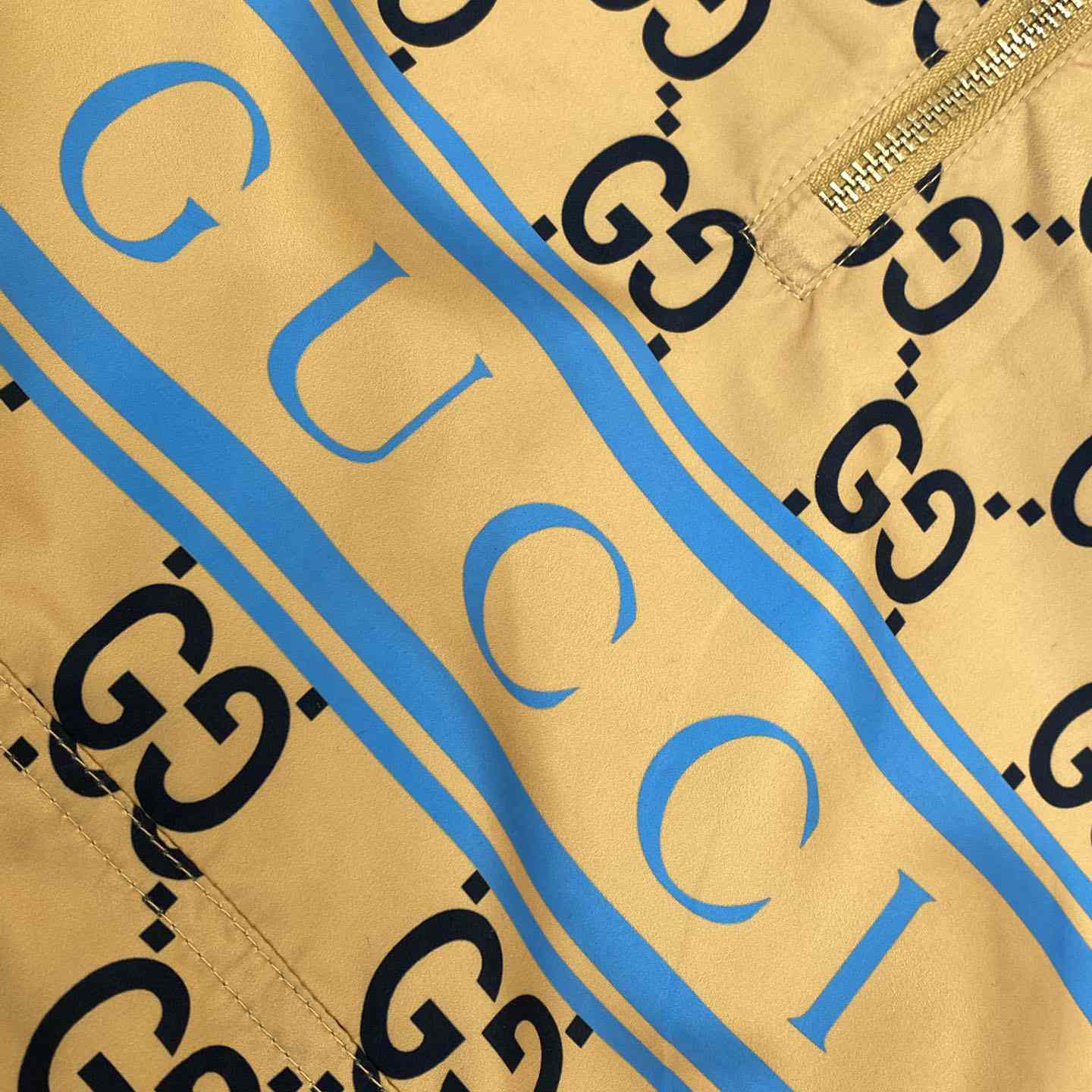 Gucci Men's GG Monogram Logo Hooded Jacket - DopestKickz