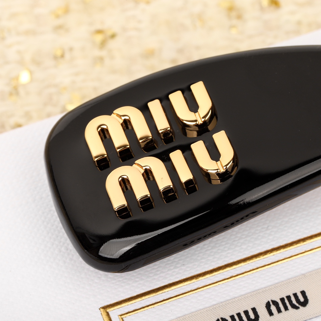Miu Miu Patent-leather Hair Clip - DopestKickz