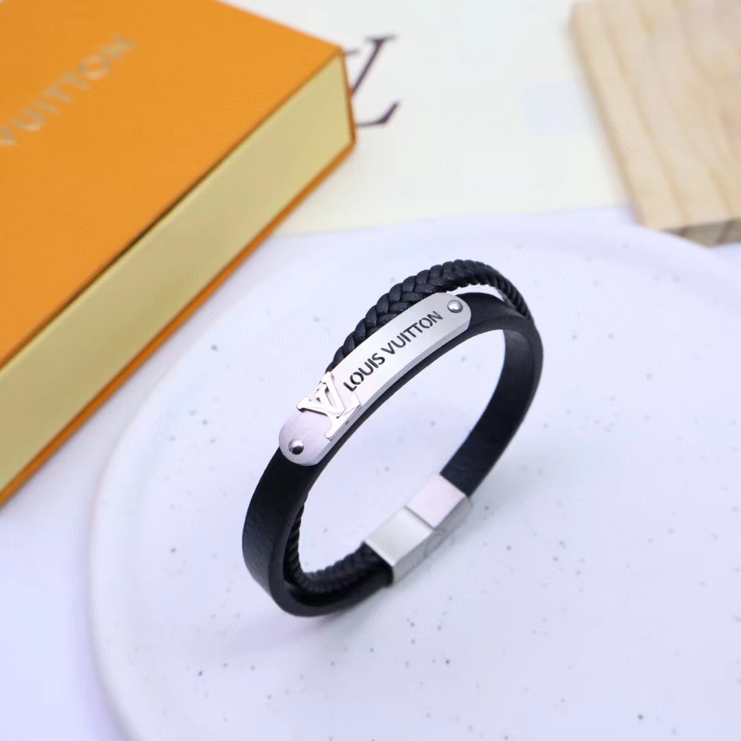 Louis Vuitton Bracelet - DopestKickz