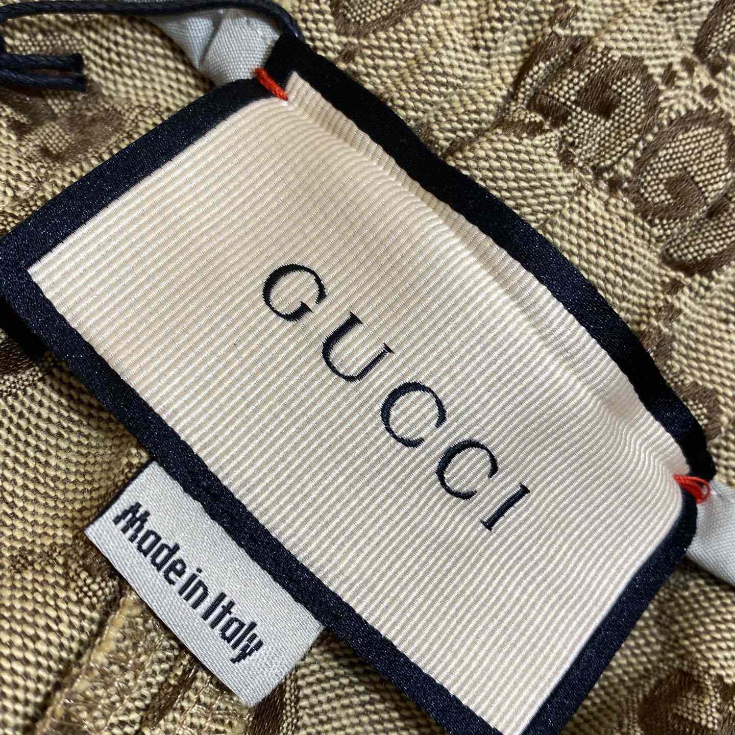 Gucci GG Supreme Shorts - DopestKickz