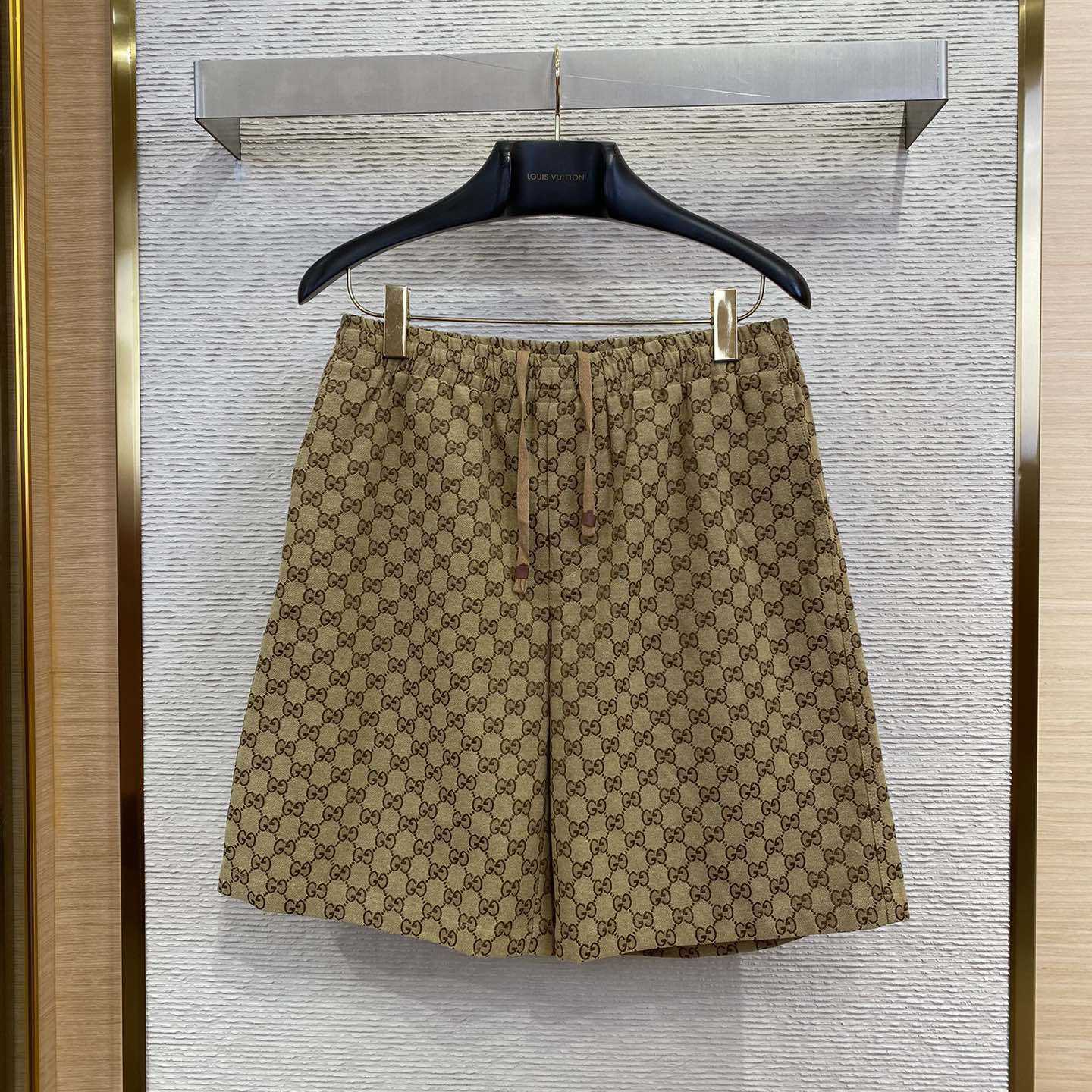 Gucci GG Supreme Shorts - DopestKickz