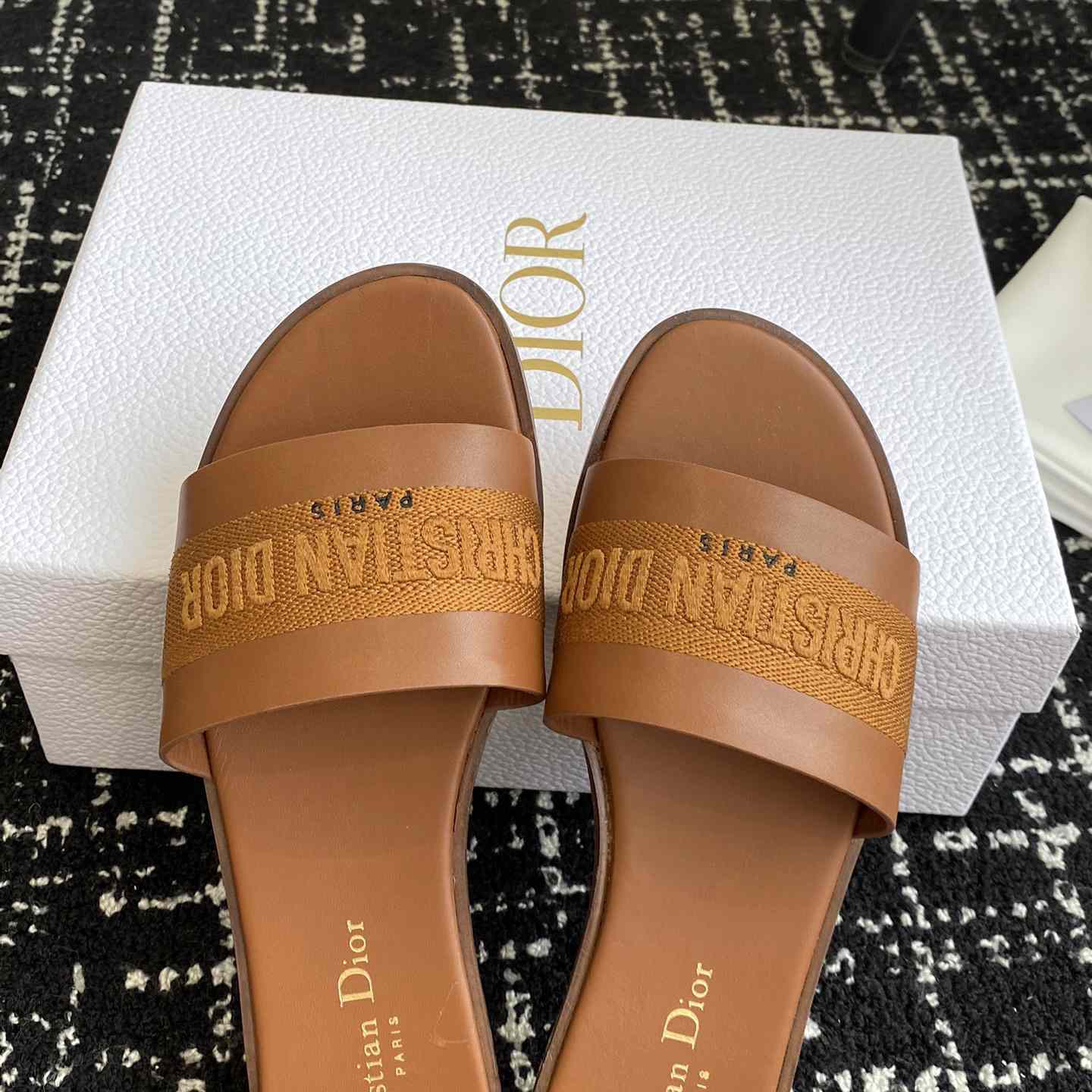 Dior Dway Slide  - DopestKickz