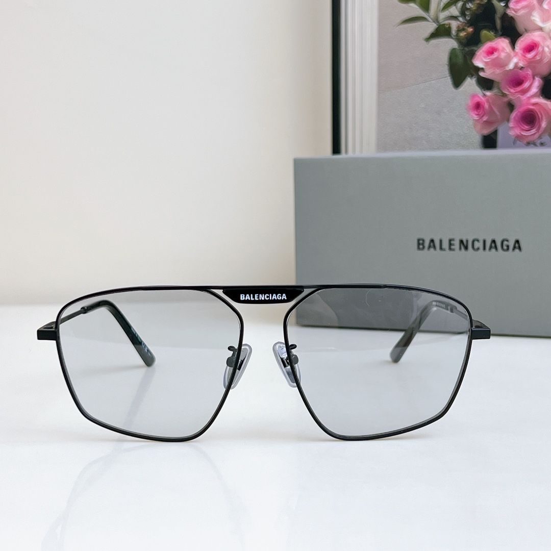 Balenciaga Tag 2.0 Navigator Sunglasses   BB0246SA - DopestKickz