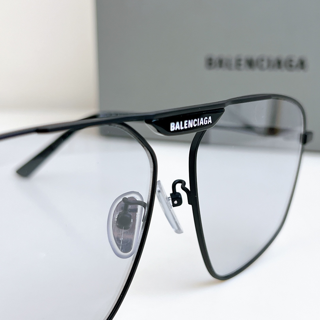Balenciaga Tag 2.0 Navigator Sunglasses   BB0246SA - DopestKickz