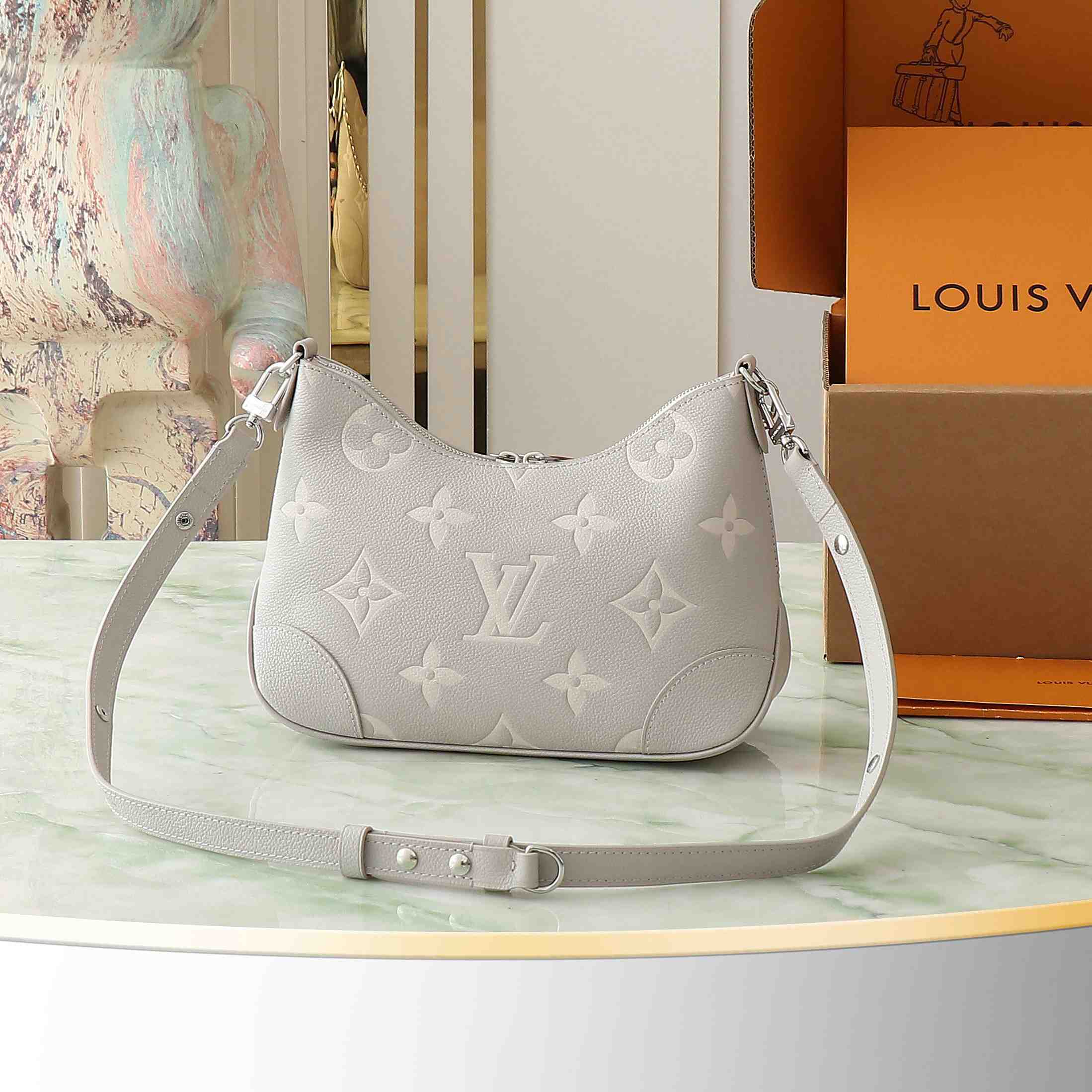 Louis Vuitton Boulogne   M14211 - DopestKickz