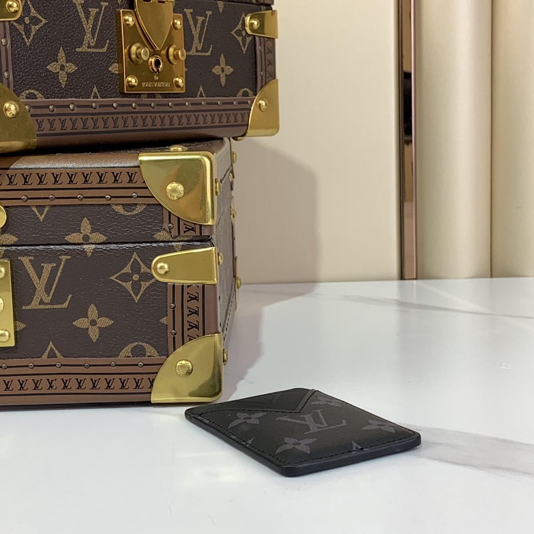 Louis Vuitton Porte-Cartes Magnet  M12602 - DopestKickz