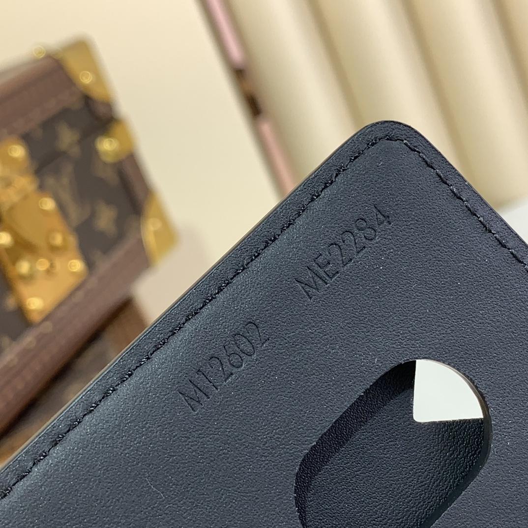 Louis Vuitton Porte-Cartes Magnet  M12602 - DopestKickz