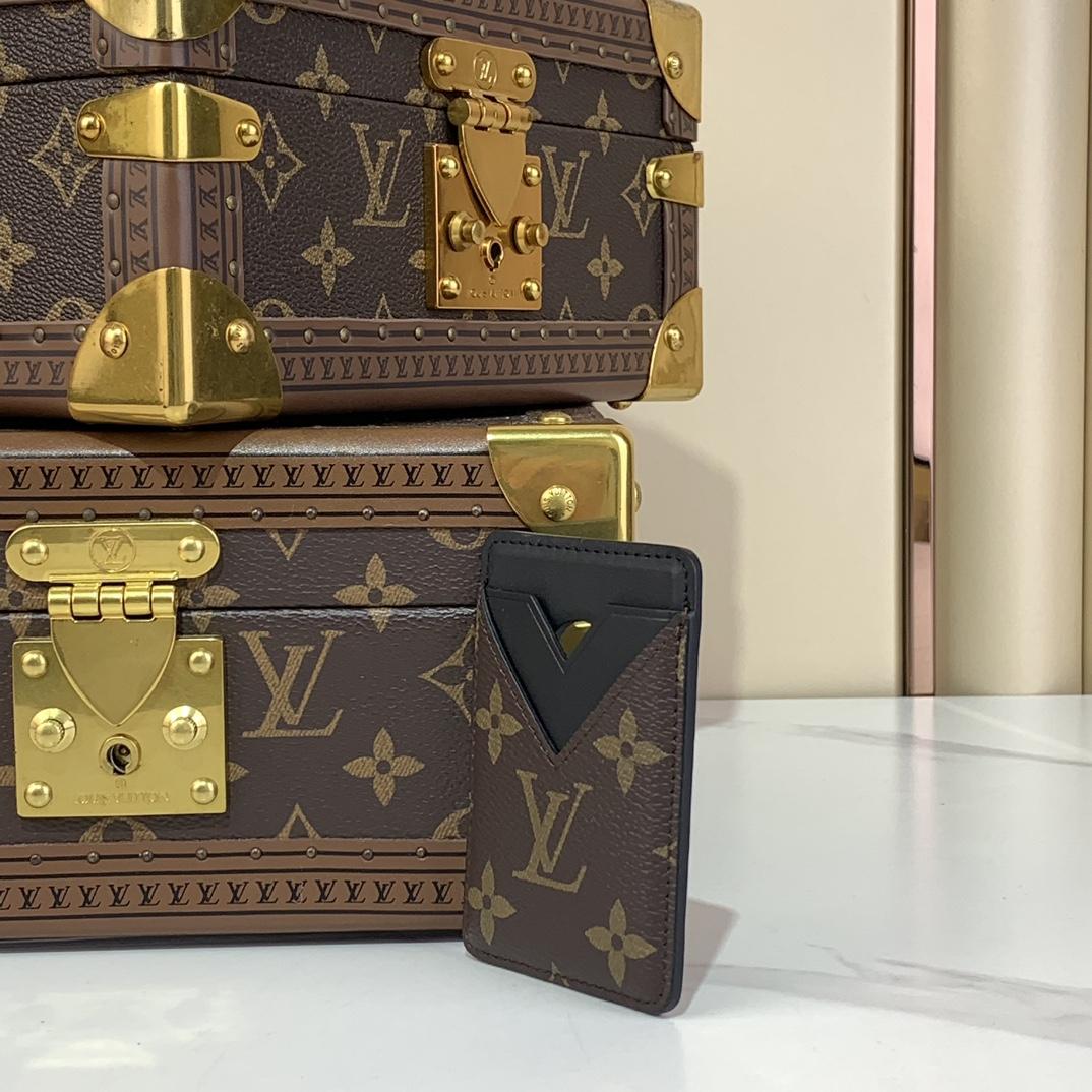 Louis Vuitton Porte-Cartes Magnet  M13185 - DopestKickz