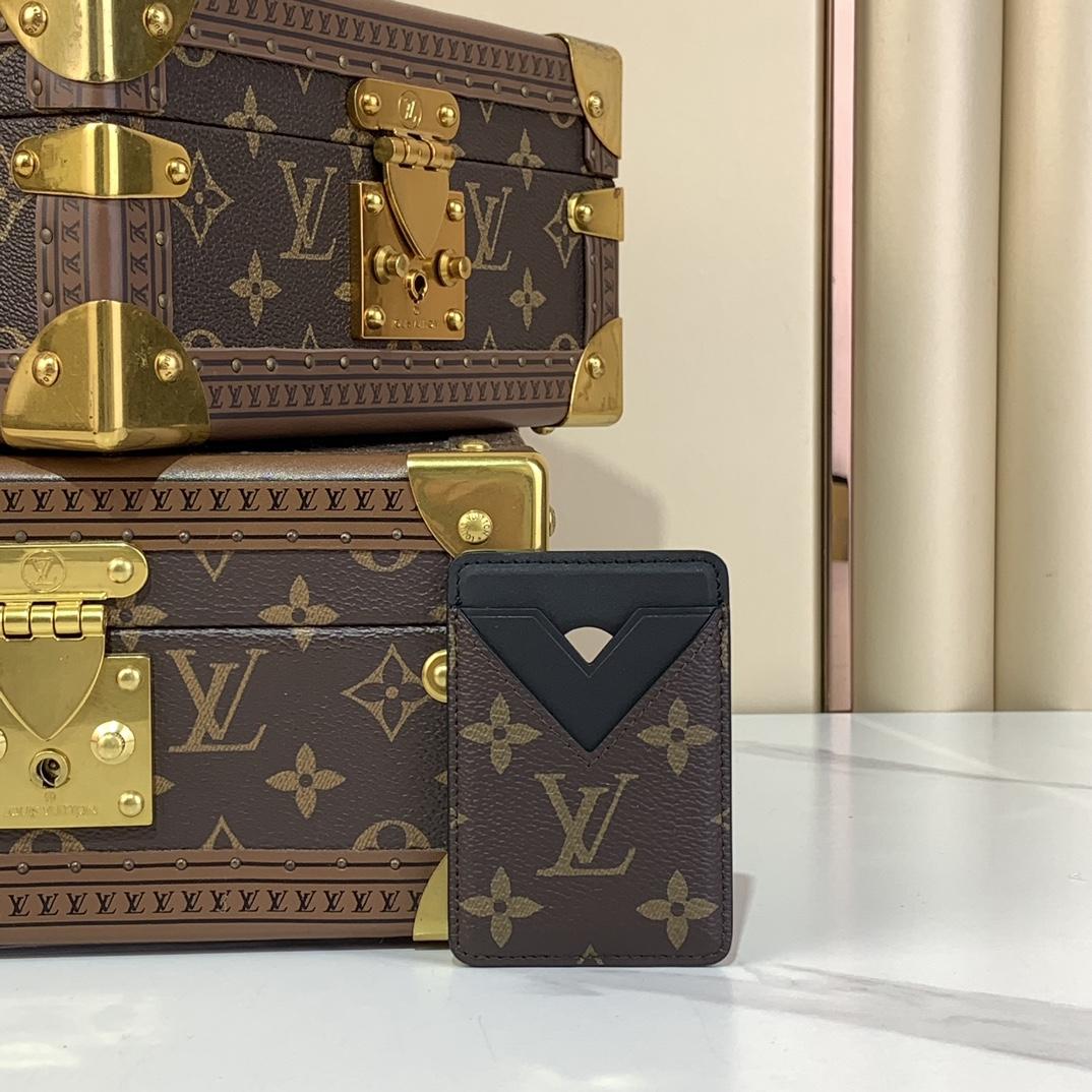 Louis Vuitton Porte-Cartes Magnet  M13185 - DopestKickz