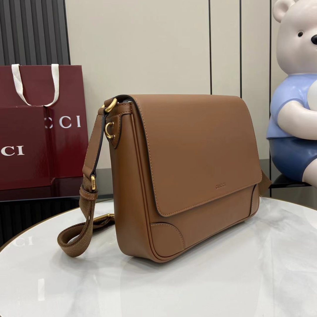 Gucci GG Emblem Medium Crossbody Bag - DopestKickz