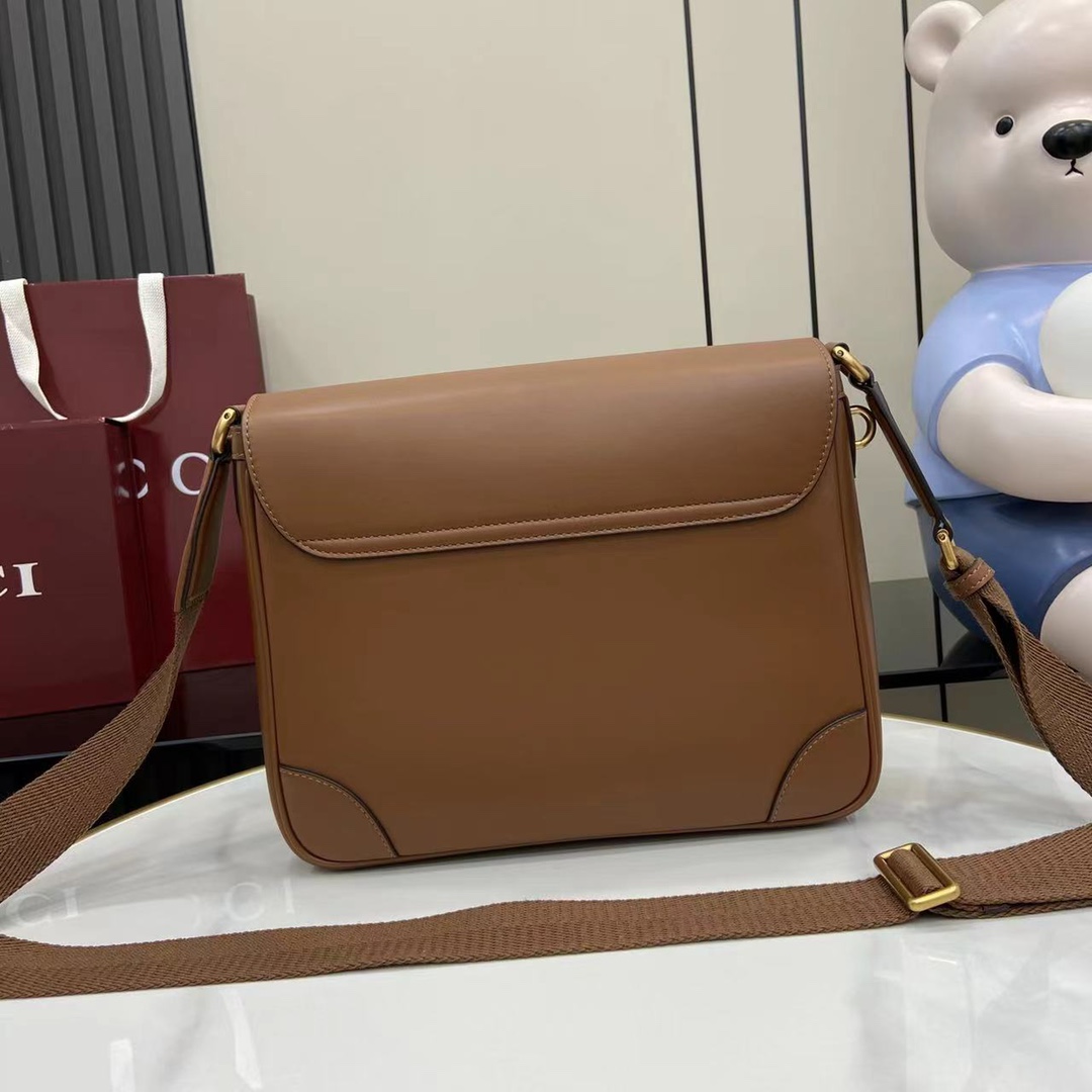Gucci GG Emblem Medium Crossbody Bag - DopestKickz