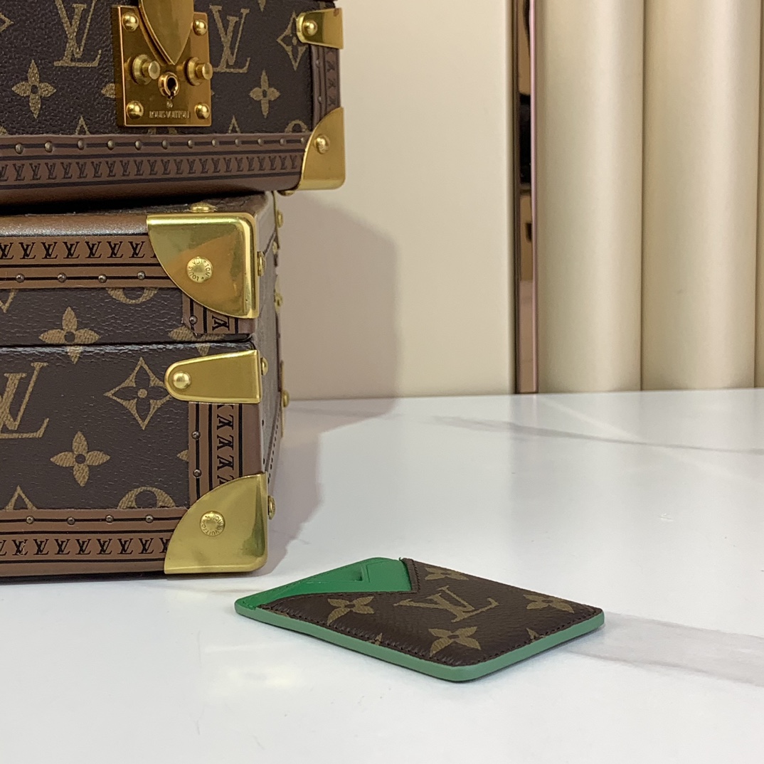 Louis Vuitton Porte-Cartes Magnet  M12855 - DopestKickz