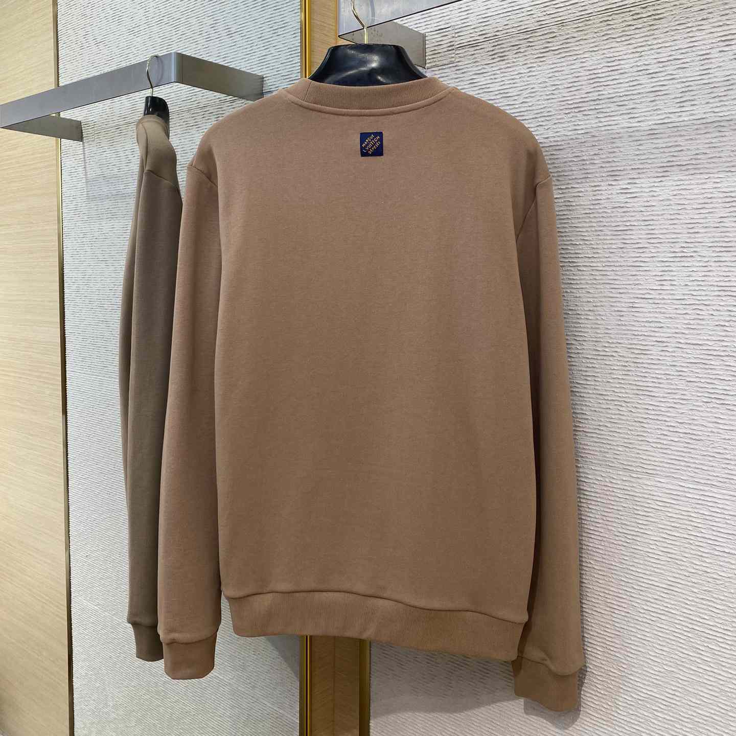 Louis Vuitton Embroidered Cotton Crewneck   1AHEFU - DopestKickz