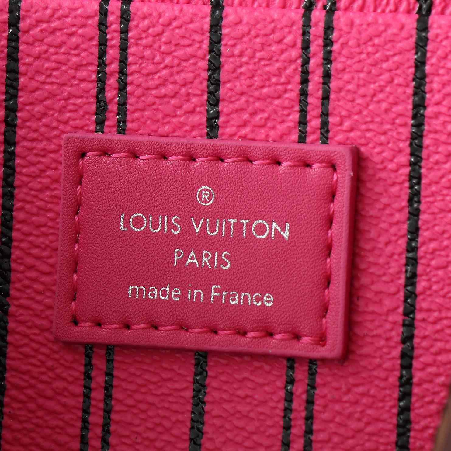 Louis Vuitton Nice Mini  M12650 - DopestKickz