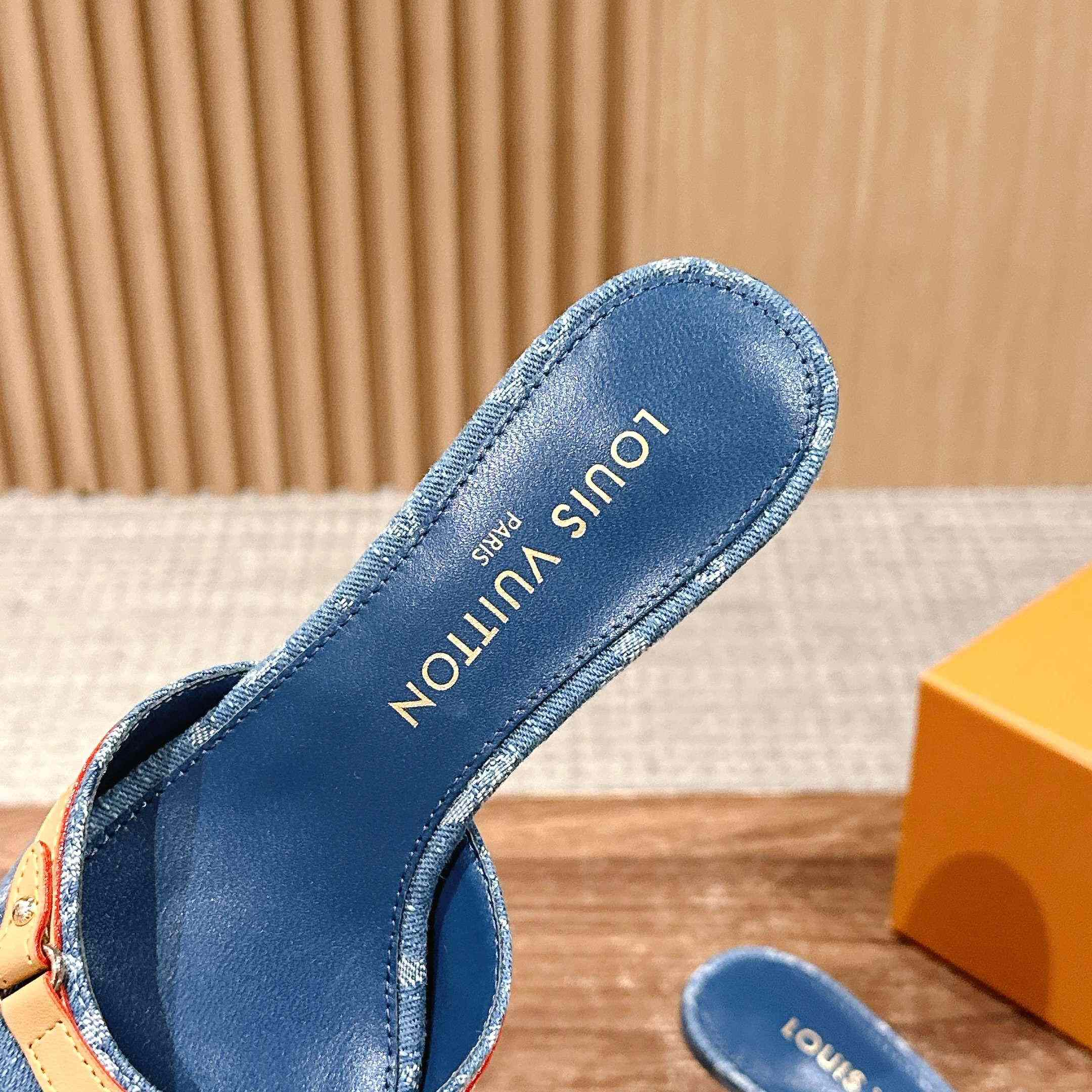 Louis Vuitton LV x TM 6AM Mule    - DopestKickz