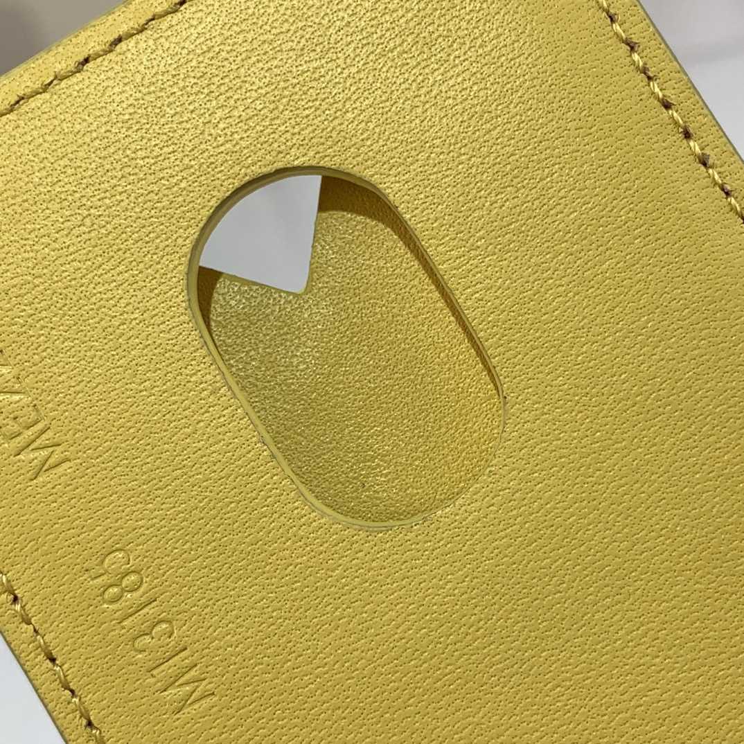 Louis Vuitton Porte-Cartes Magnet  M12853 - DopestKickz