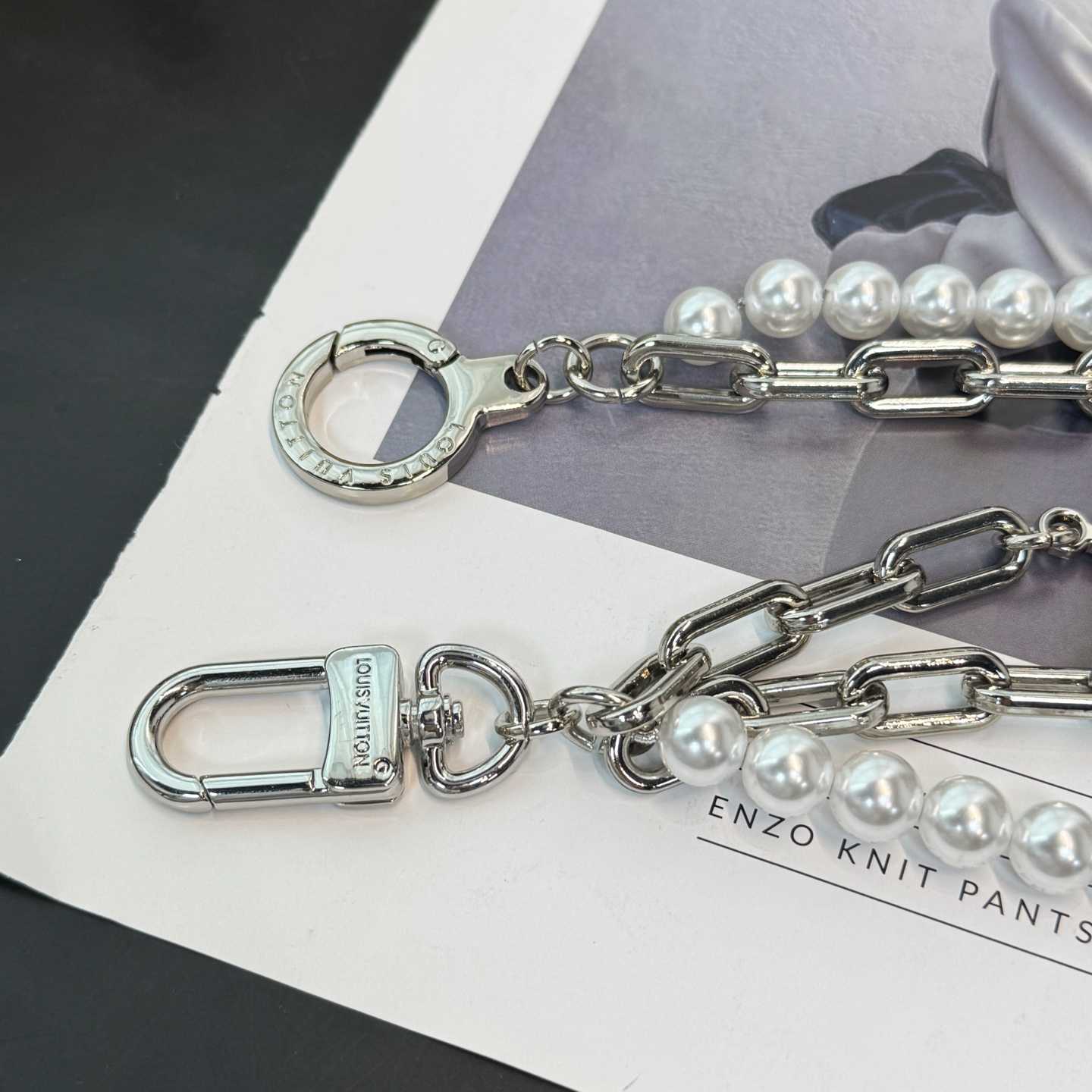 Louis Vuitton Pearls Chain Belt and Bag Charm  M02606 - DopestKickz
