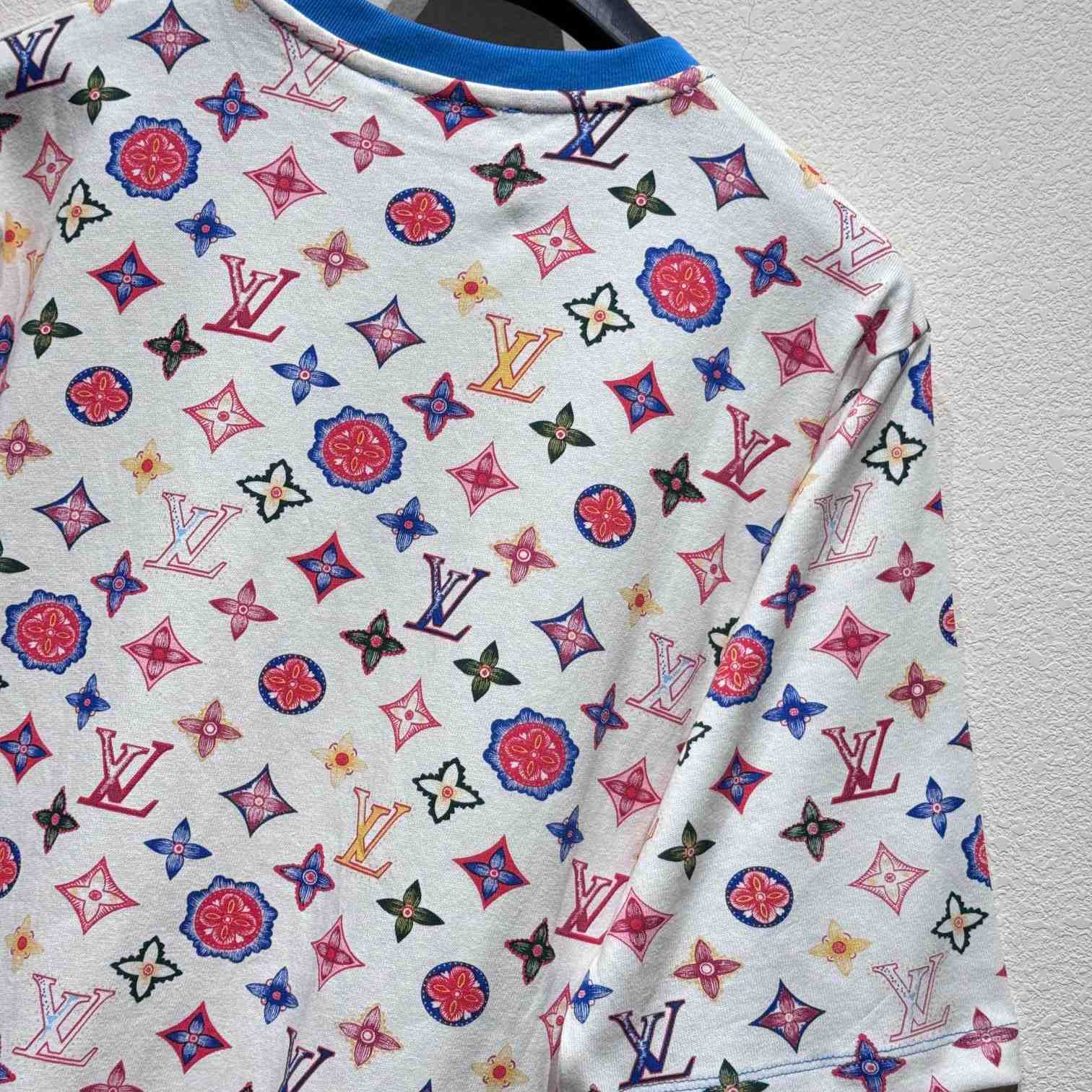 Louis Vuitton Monogram T-Shirt   1AGSMU - DopestKickz