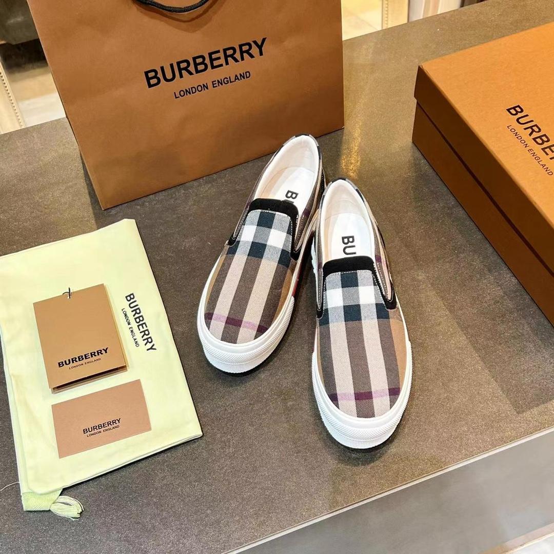 Burberry Slip On Sneakers - DopestKickz