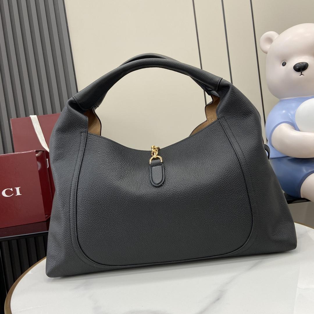 Gucci Softbit Maxi Shoulder Bag - DopestKickz