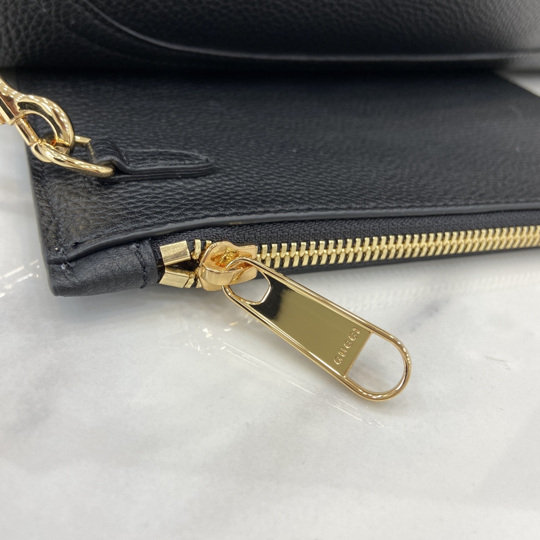 Gucci Softbit Maxi Shoulder Bag - DopestKickz