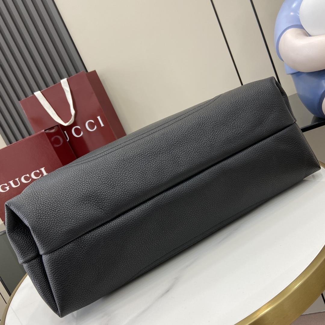Gucci Softbit Maxi Shoulder Bag - DopestKickz