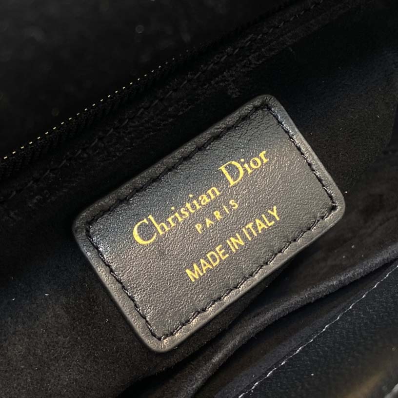 Dior Lady Dior Bag    20cm - DopestKickz